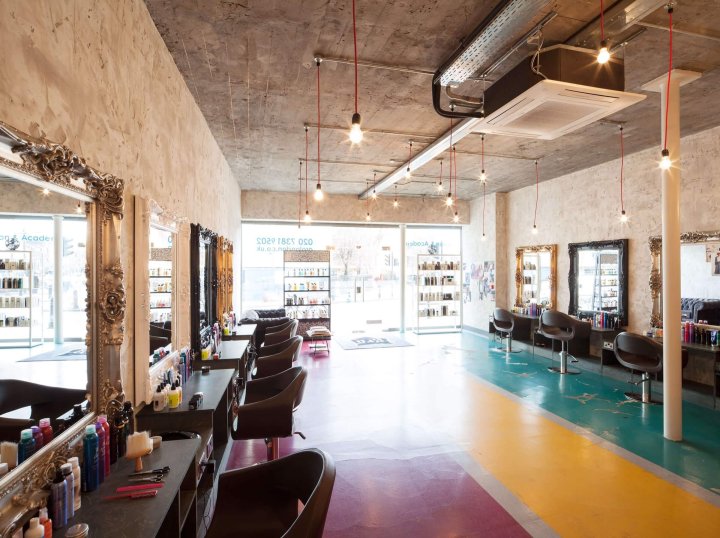 Gro Salon, Fulham