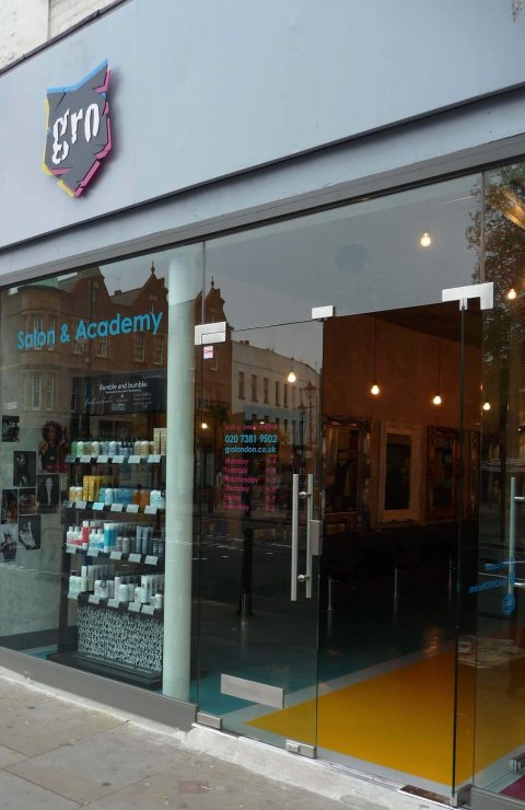 Gro Salon, Fulham