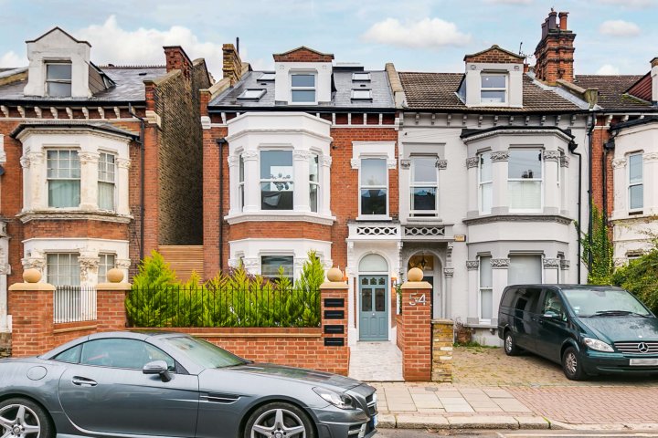 Balham Park Road, Balham
