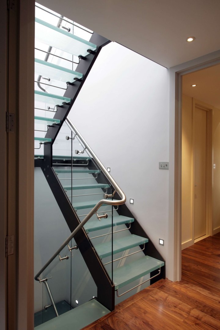 Tenniel Close, Bayswater